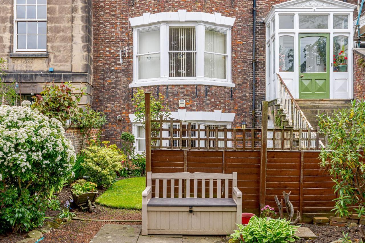 The Bolthole Appartement Whitby Buitenkant foto